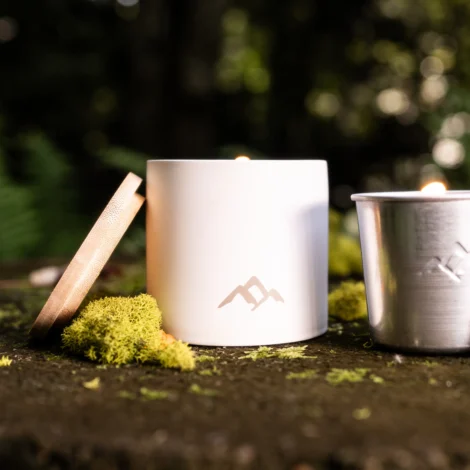 Refillable-Candle-White-_-Refill-Tin_mossy-table-Lit1_Horizontal_edited Refillable-Candle-White-_-Refill-Tin_mossy-table-Lit1_Horizontal_edited
